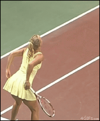 wozniacki-tennis-shakes.gif
