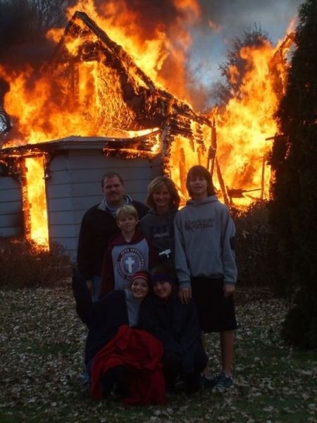 The Most Disturbing Family Photo Ever