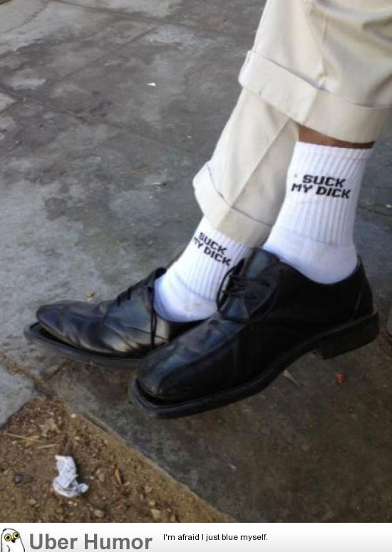 Looks like this guy walked a 100 miles in Bill Clinton’s shoes… | Funny ...