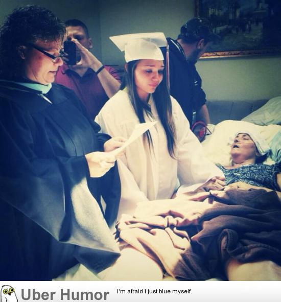 Girl Graduates In Front Of Her Terminally Ill Mother Funny Pictures